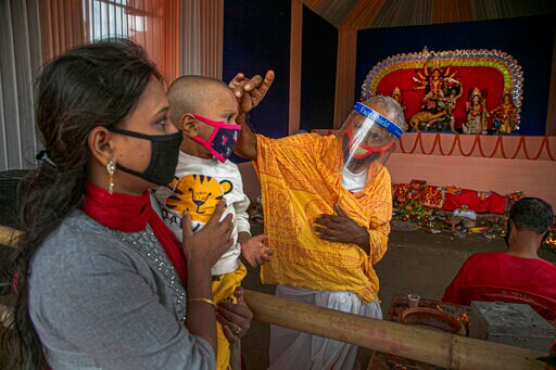 India's Festive Season Spawns Fears of Renewed Virus Surge