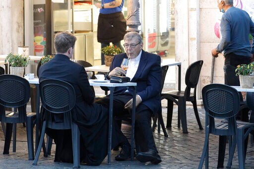 Cardinal Pell Accuser Denies Bribe as Vatican Intrigue Grows