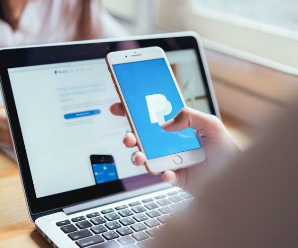 Your Smartphone Use Impacts Personal Happiness