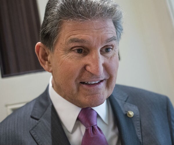 Sen. Manchin: 'My Gut Tells Me' Trump Wants DACA Deal