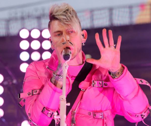 Machine Gun Kelly's Tour Bus Spraypainted With Homophobic Slur