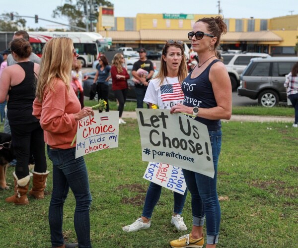 Poll: Trust in Government Nosedived Among Unvaccinated in 2021