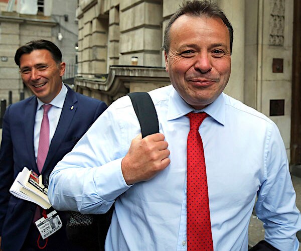 CNN: 2 Pro-Brexit Brits Linked to Trump Campaign, Russia Amb