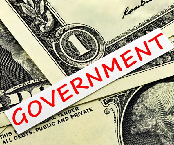 Fed Survey Shows US Families' Finances Bolstered by Aid