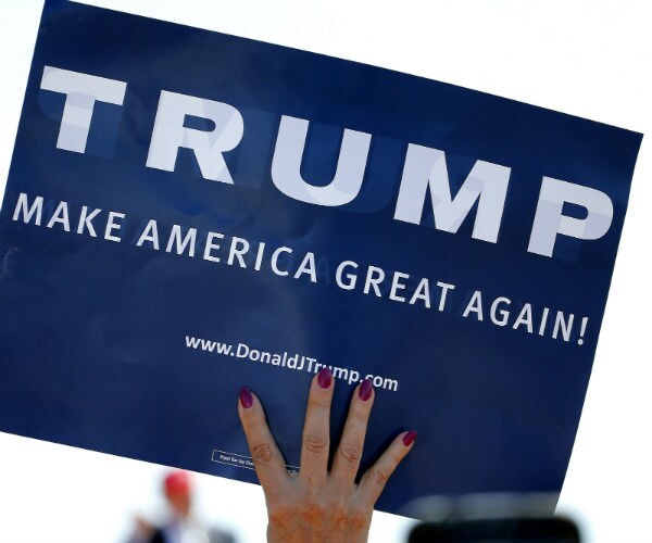 Teacher Resigns over 'Make America Great Again' T-shirts