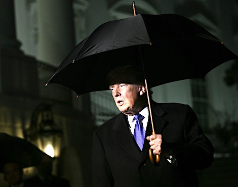 Trump Vows 1-Year Cap on Credit Card Rates at 10%