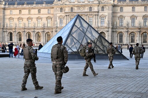 Paris Prosecutor: 2 Louvre Heist Suspects Had Prior Theft Conviction Together