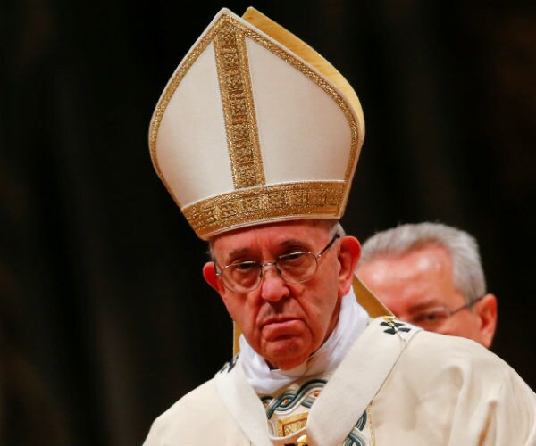 Pope Writes Chile's Bishops After Receiving Sex Abuse Report