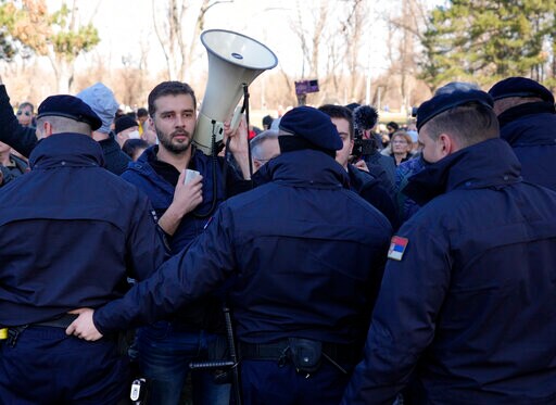 Serbia: Protesters Block Roads near Statehood Day Ceremony