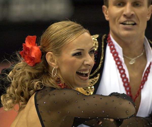 Wife of Putin Aide Performs Holocaust-Themed Performance