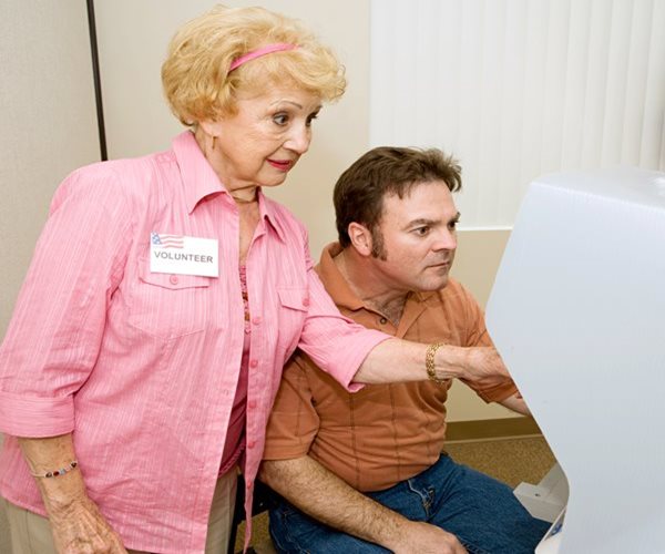 Want a Sharper Brain When You Retire? Volunteer