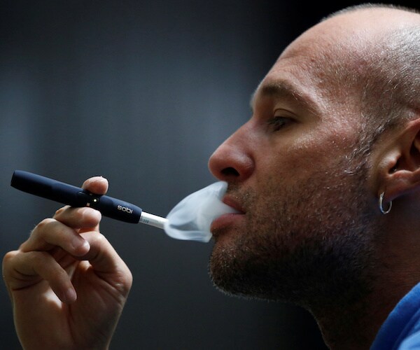 Philip Morris iQOS Device Shouldn't Be Called Less Risky, Panel Says