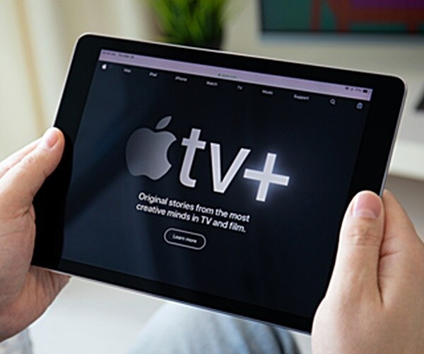 Apple Says TV  Service Won't Harm Results, Refuting Goldman
