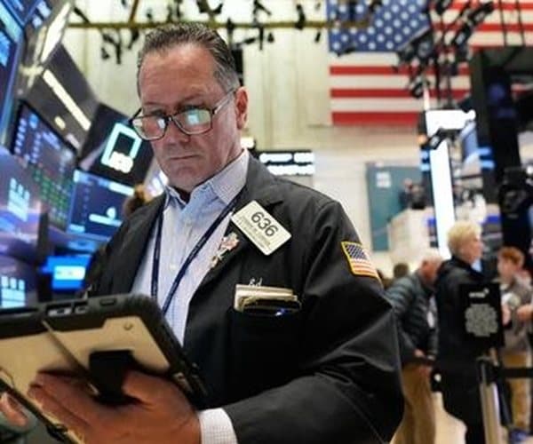 Oil Prices Plunge to Under $100 a Barrel With Truce