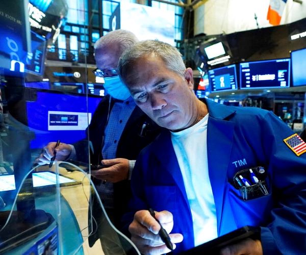 NYSE traders