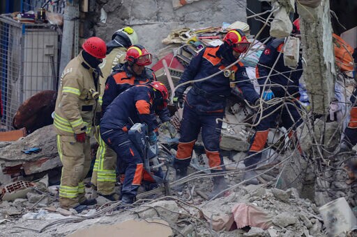 Death Toll Rises to 16 In Istanbul Building Collapse