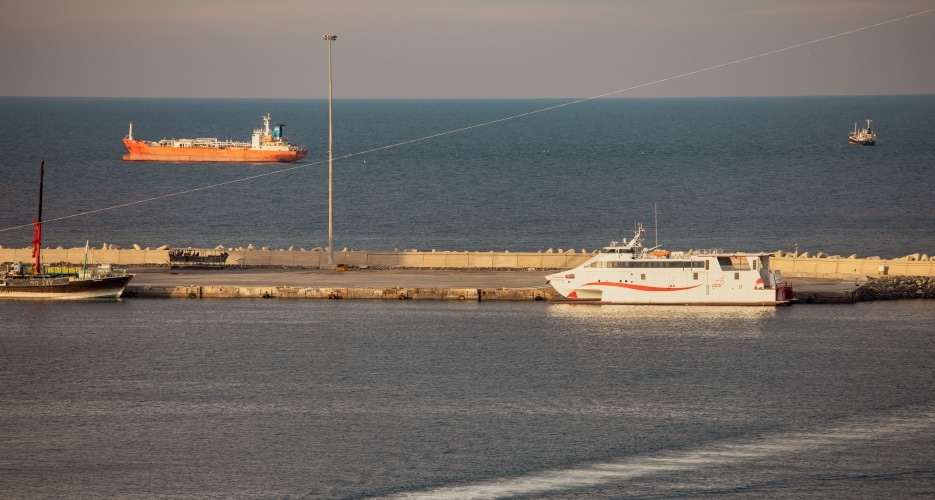 Iran Issues Threat After US Warships Transit Strait of Hormuz