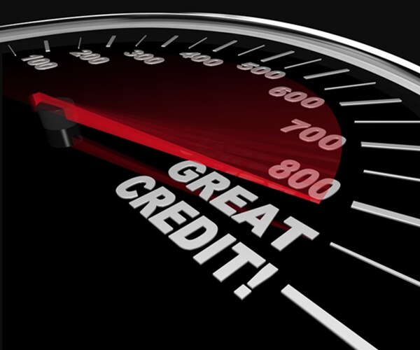 The needle on a speedometer points to great credit scores, speeding up to and past 800