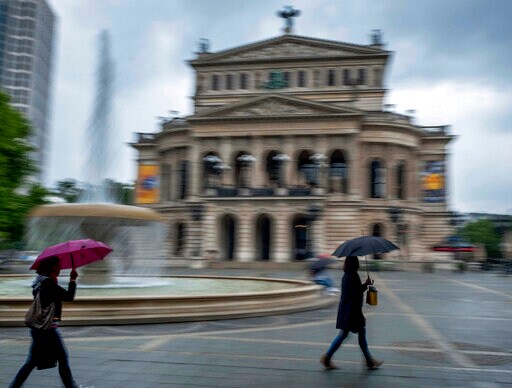 German Factory Orders Plunge, Portending Lean Times Ahead