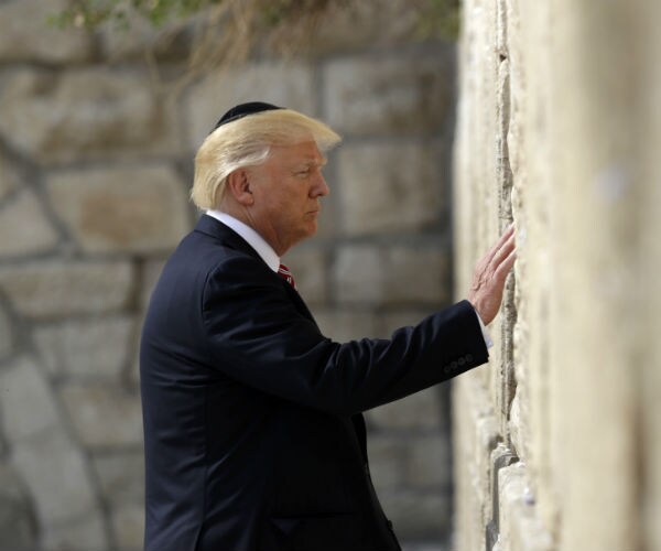 Dershowitz: Trump's Western Wall Visit 'Powerful Message'