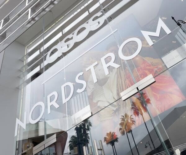 Nordstrom Cuts Profit Forecast on Higher Costs 