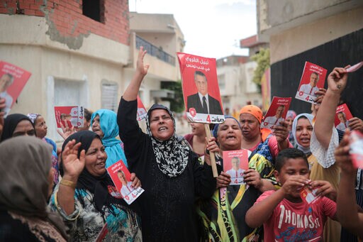 Tunisia's Presidential Vote Pits Professor Vs. Prisoner