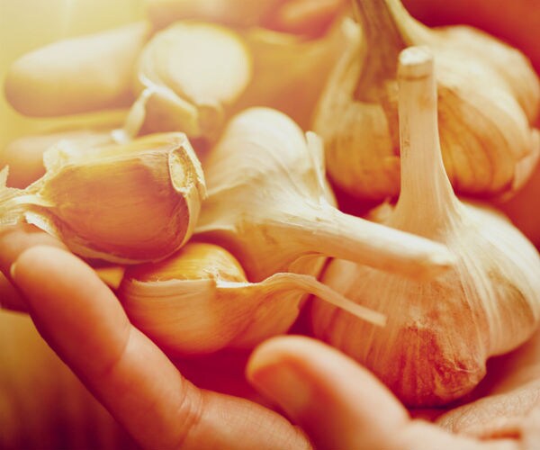 Top Doctors: Garlic Reduces Heart Disease Risk
