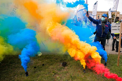 Romanian Police Protest Cutbacks, Poor Conditions