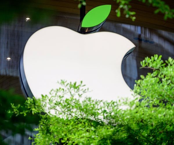 Apple Endorses Calif. Bill on Reporting Carbon Footprint