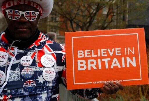 With Brexit Deal Down, UK Lawmakers Have 2 More Choices