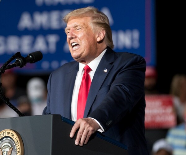 president doanld trump speaks at campaign rally