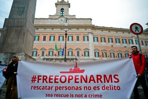 Italy to Seek Court Ruling Dutch Must Deal with Migrant Boat