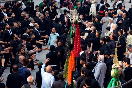 Millions of Shiite Muslims across the World Commemorate the Mourning Day of Ashoura