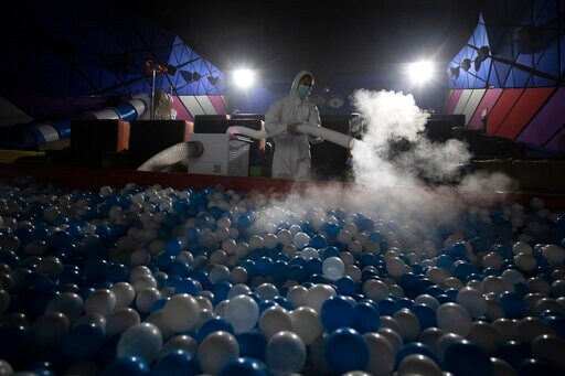 Thailand Says All Int'l Arrivals Need Virus-free Certificate