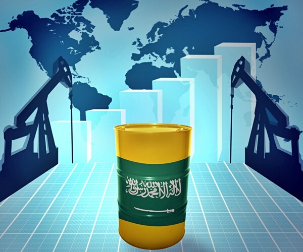 Saudis to Hike Oil Export to Record 10 Million Barrels a Day