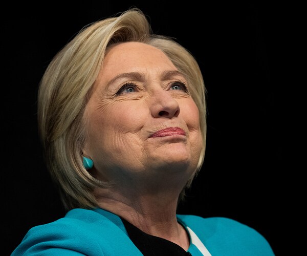 Hillary Clinton Attack on NRA Called 'Exploitative' as Vegas Shooting Was Still Unfolding