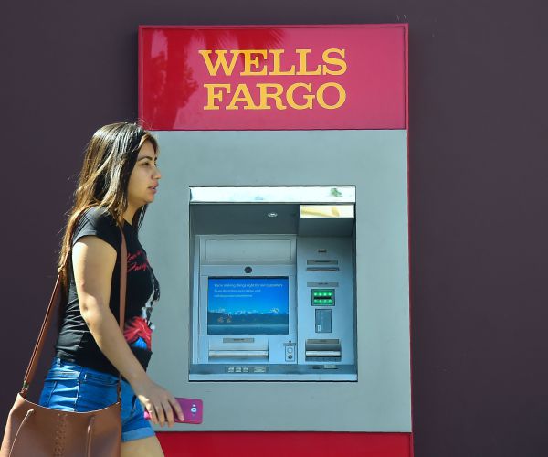 Wells Fargo: Illinois Suspends Doing Business With Bank Amid Scandal