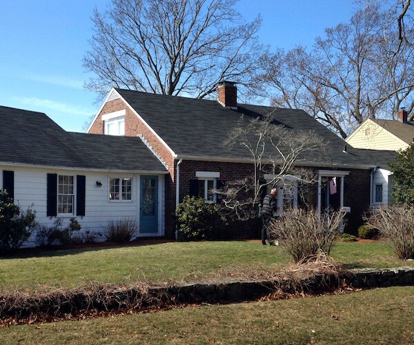 97-Year-Old Twin Sisters Freeze to Death Together