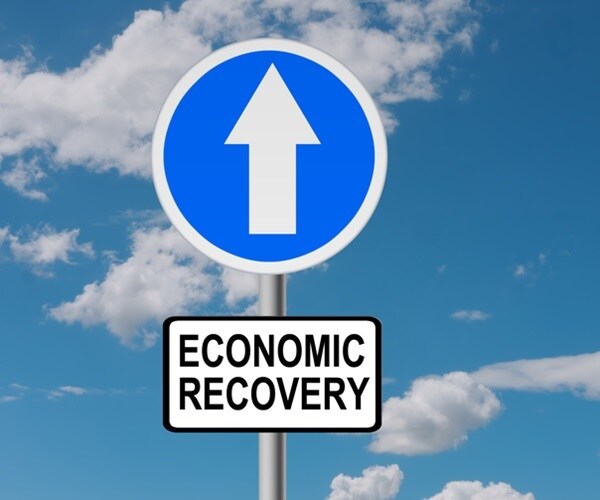Economists Agree: No Quick Rebound From Recession Is Likely