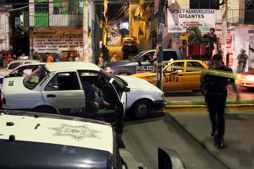 3 Men Decapitated, 2 More Slain in Acapulco over New Year's