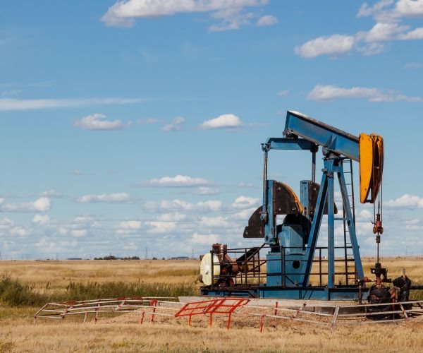 Canadian Gas Producer Hammerhead to List on Nasdaq in $1B SPAC Deal