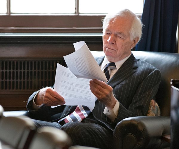 Ex-Sen. Thad Cochran: A Mississippian of Consequence Who Made History
