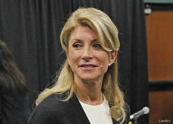 Breitbart: Wendy Davis Too Close To Teachers Unions