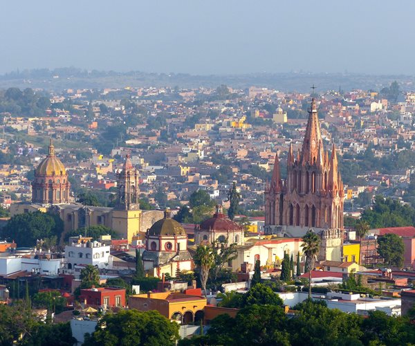 Unfazed by Trump, 'Bunch of Gringos' Chase Mexican Dream