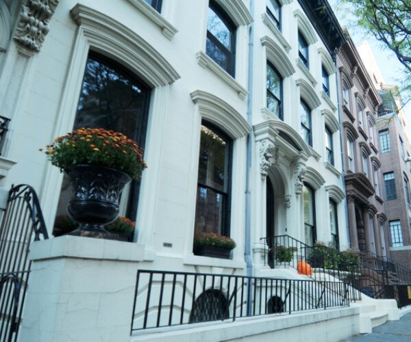 NY Luxury Home Prices Down 10 Percent