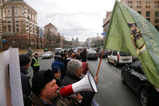 US Ambassador Calls for Replacing Ukrainian Official