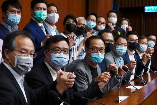 US Sanctions 4 Chinese Officials over Hong Kong Crackdown