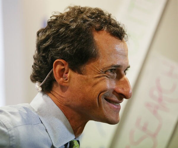 Trump: Hillary 'Negligent' For Allowing Weiner to Get Close to Classified Info