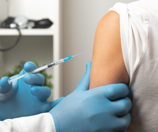 Study: Social Media Lies Cause Vaccinations to Decline