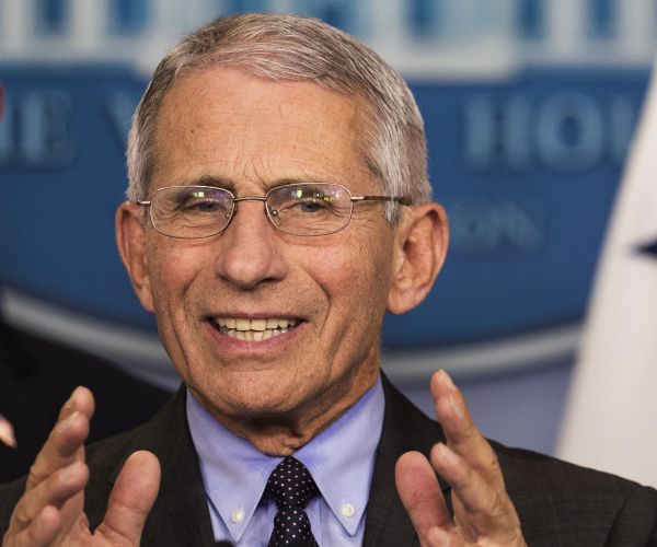 Chinese-Style Draconian Quarantine Not Feasible in US, Expert Says